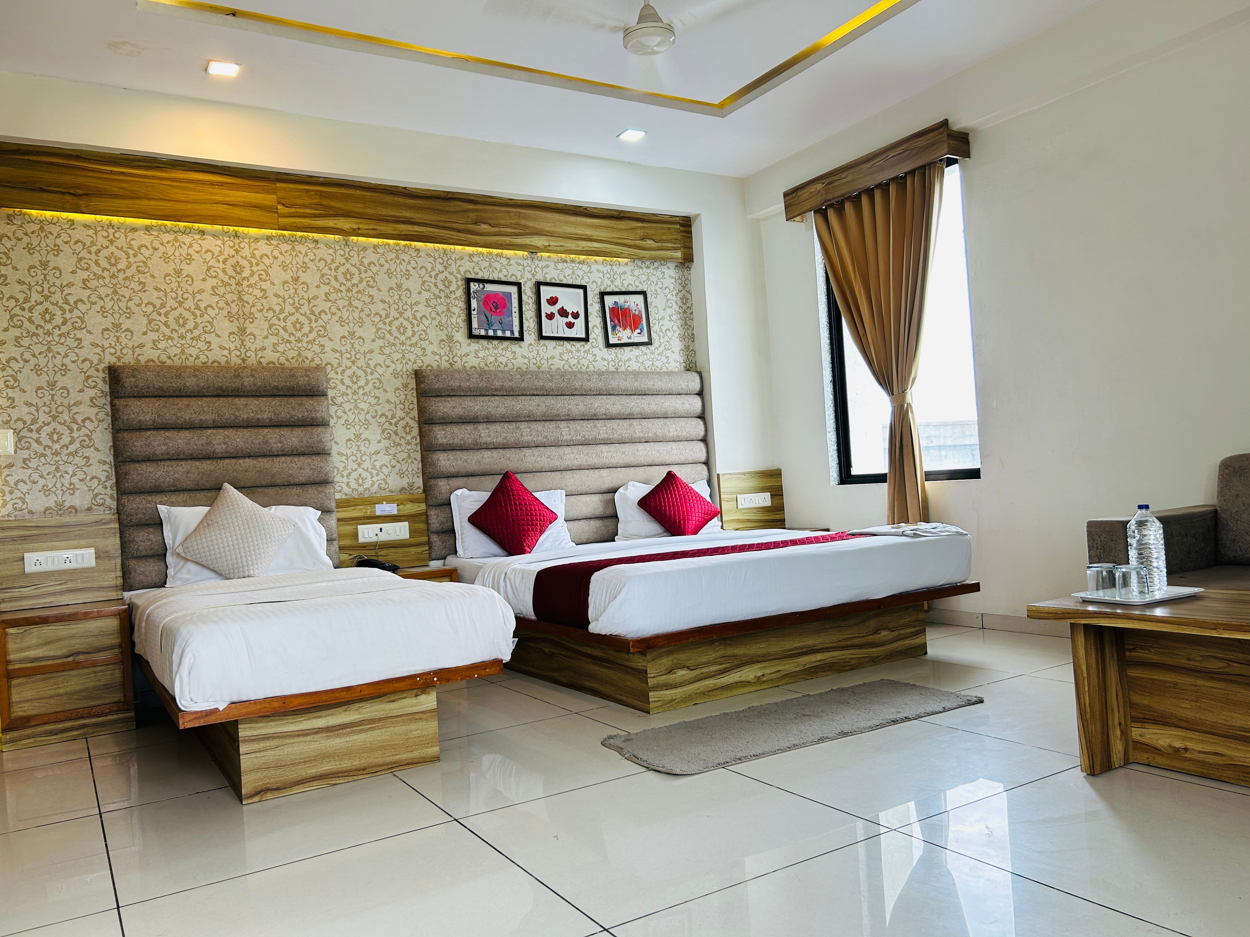 Hotel Royal Fort Division by Akshar Hotel - Tap to explore photos