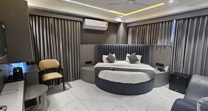 Hotel Sunway Maninagar Room Type - Jacuzzi Room