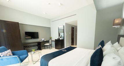 MaRadha Colombo Room Type - Deluxe Queen Room Partial Sea View MaRadha Colombo Room Type - Deluxe Queen Room Partial Sea View