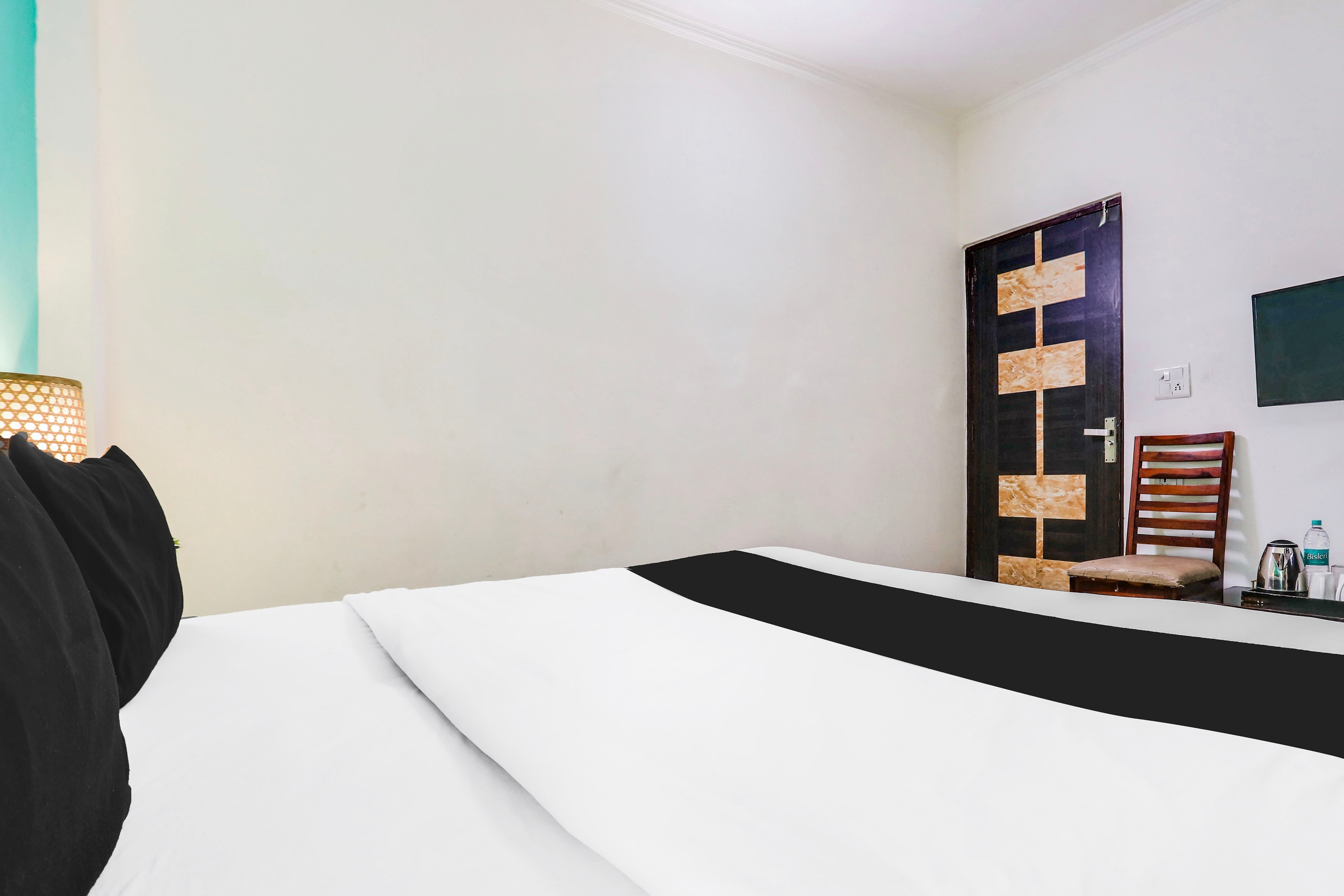 Super Hotel O Saket Residency KD Plaza Near Saket Metro - Tap to explore photos