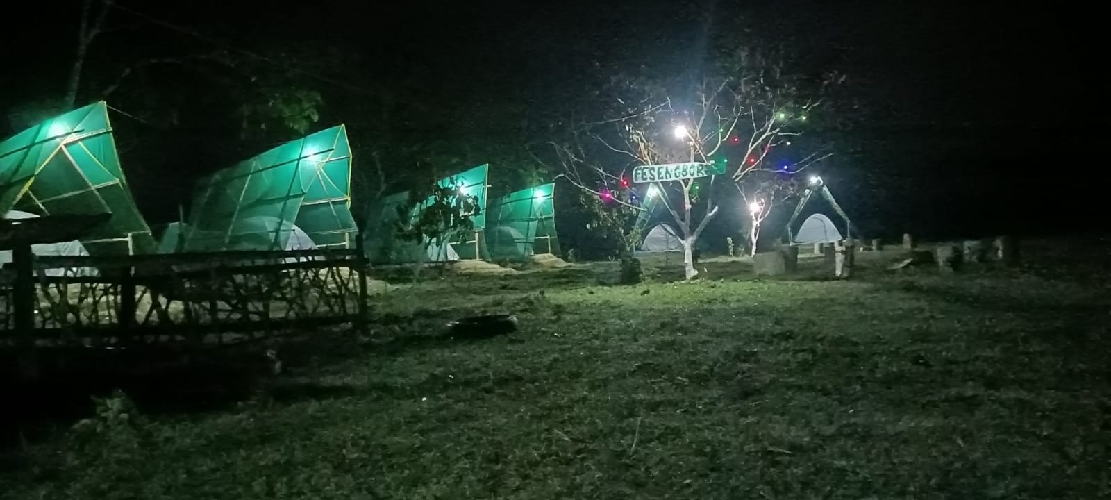 Fesengbor Eco Camp - Tap to explore photos