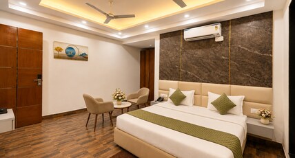 Mazestic Bay Hotel & Banquet Room Type - Superior King Room
