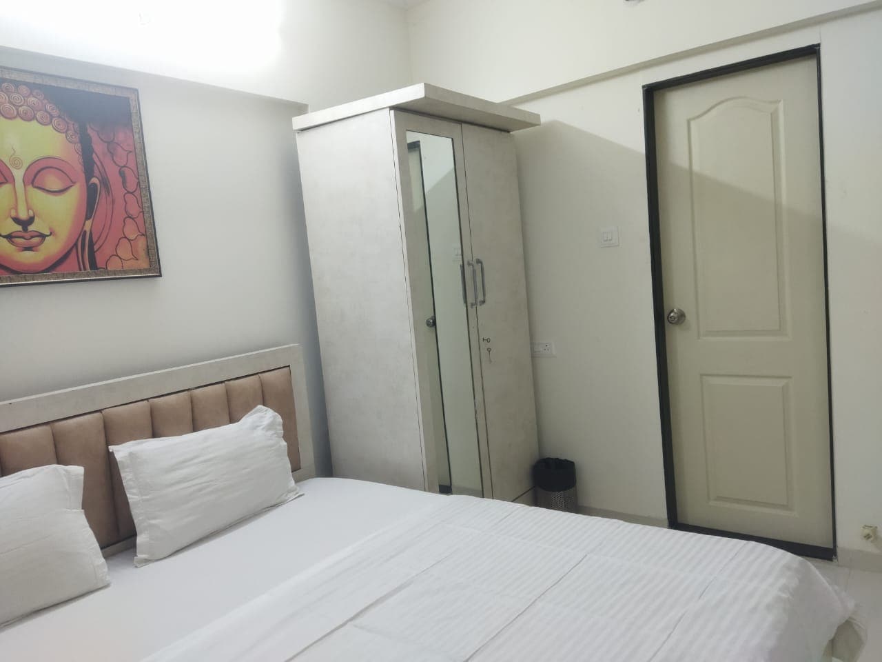 2BHK Apartment in Rabale Ghansoli - Tap to explore photos