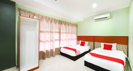 Super OYO 720 Corridor Hotel 2 Room Type - Suite Family