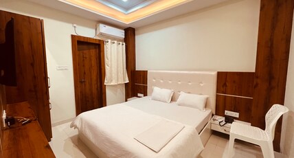 Hotel Luxury Inn Room Type - SUPER DELUXE AC ROOM
