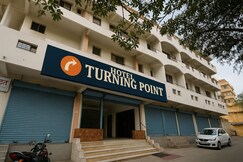 HOTEL TURNING POINT