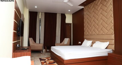 VENUS INTERNATIONAL Room Type - Deluxe