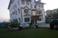 KUCHAY GUEST HOUSE