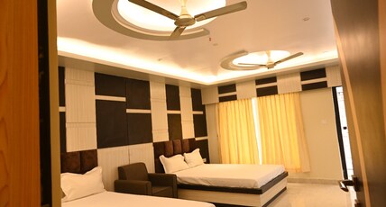 Hotel Mannat International Room Type - Deluxe Twin (Quad)