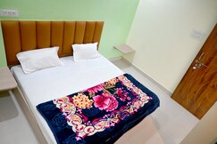 Maa Laxmi paying Guest house..