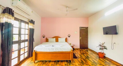 Celeste stay Room Type - Deluxe Spacious King Room with kitchen and balcony