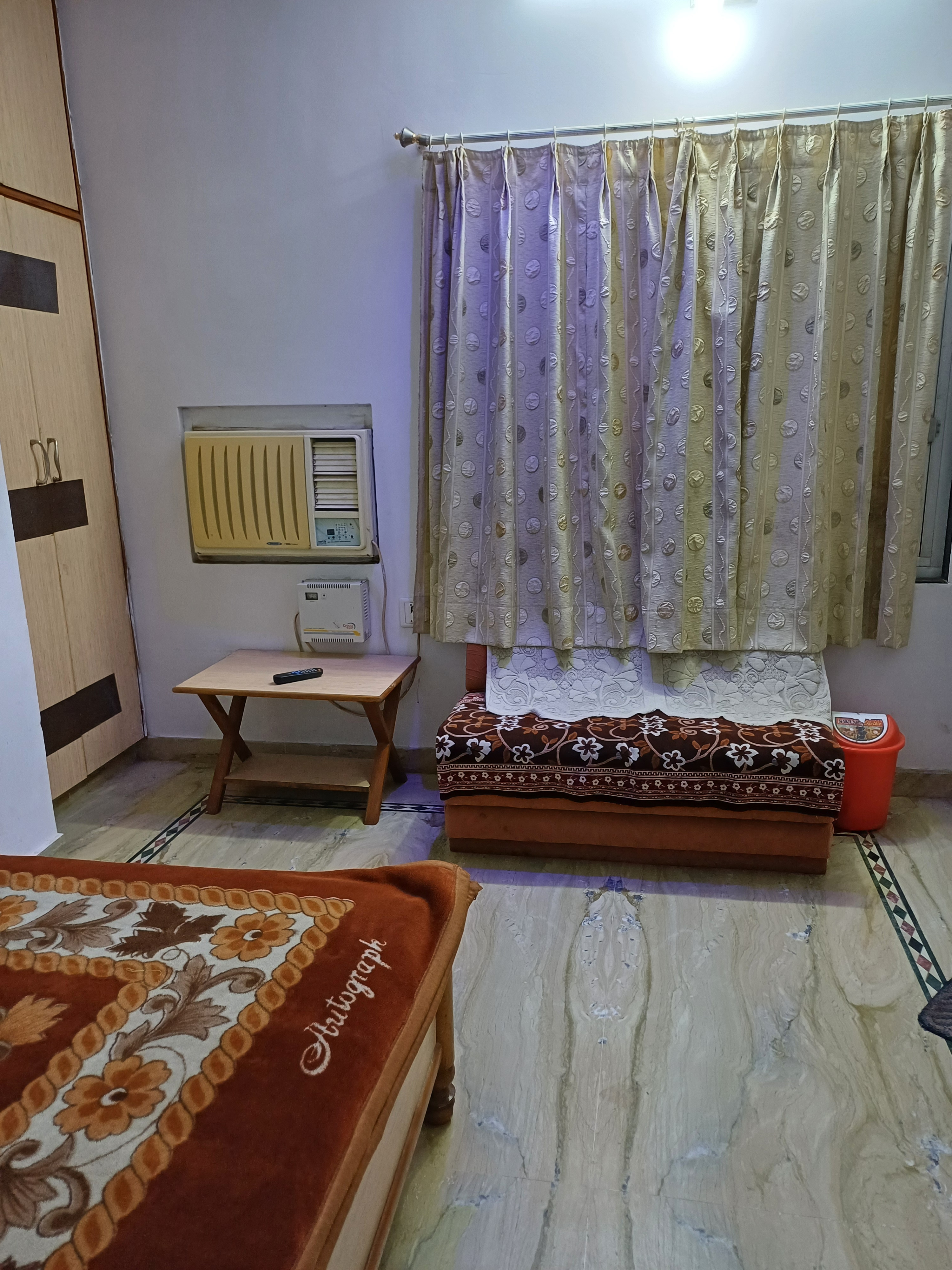 Hotel Manorath - Tap to explore photos