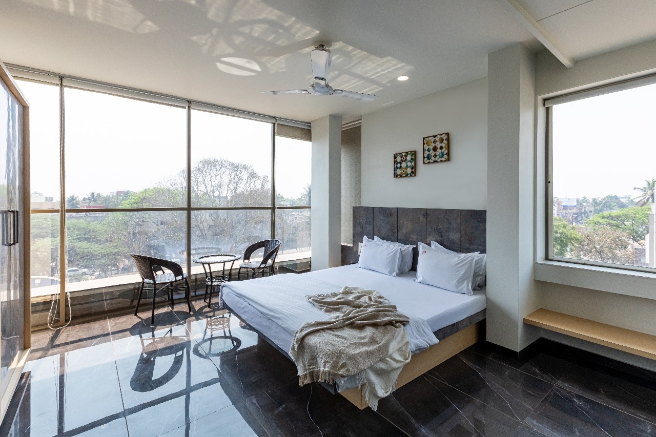 Hotel O2 - Tap to explore photos