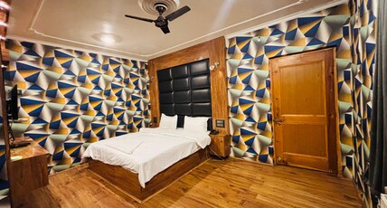 Hotel Greenz Room Type - Deluxe Room