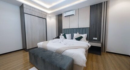 Midtown Majestic Garden Room Type - Deluxe Room