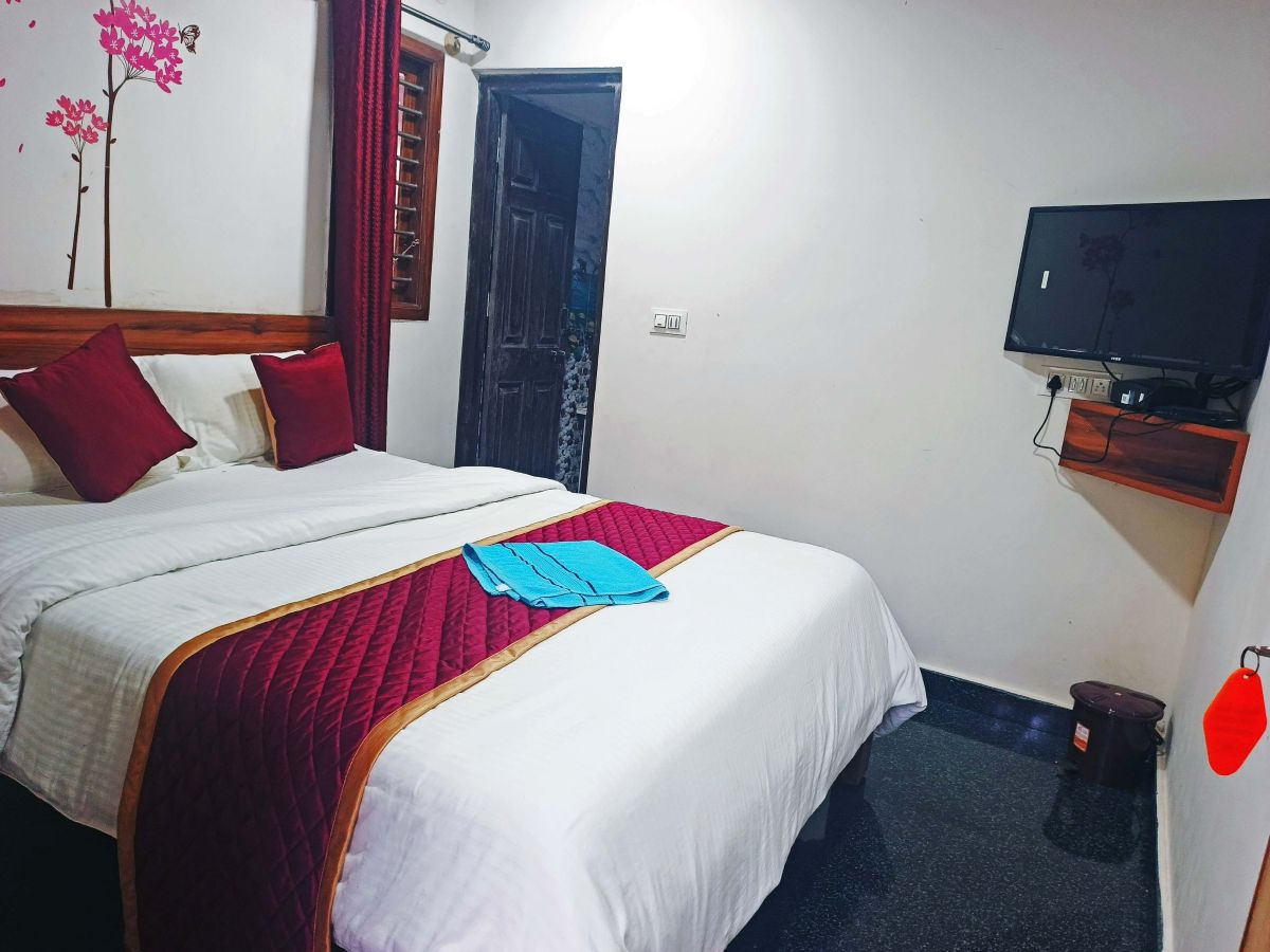Relax Inn Holiday Resort - Tap to explore photos