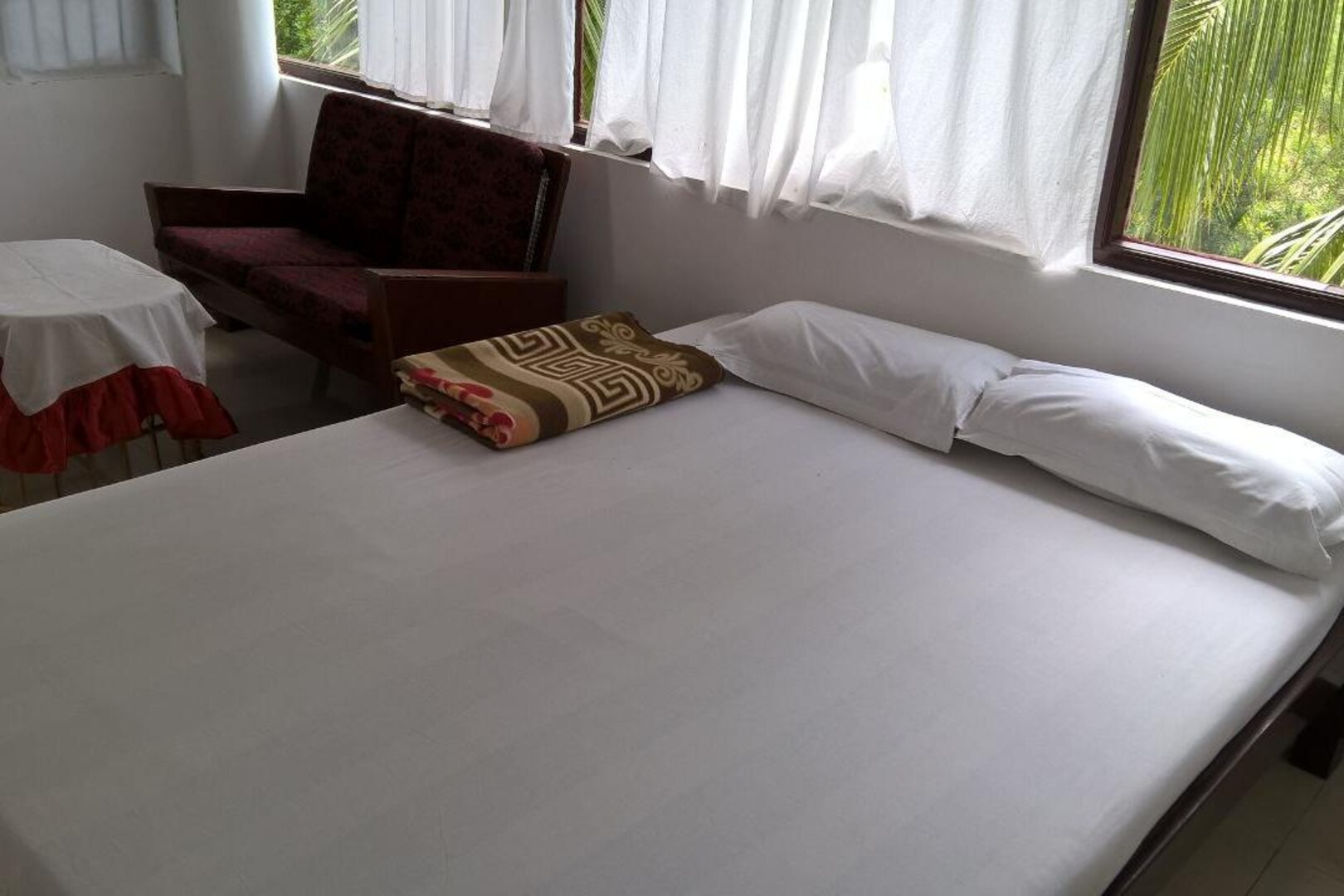 GRAND TOWER - Tap to explore photos