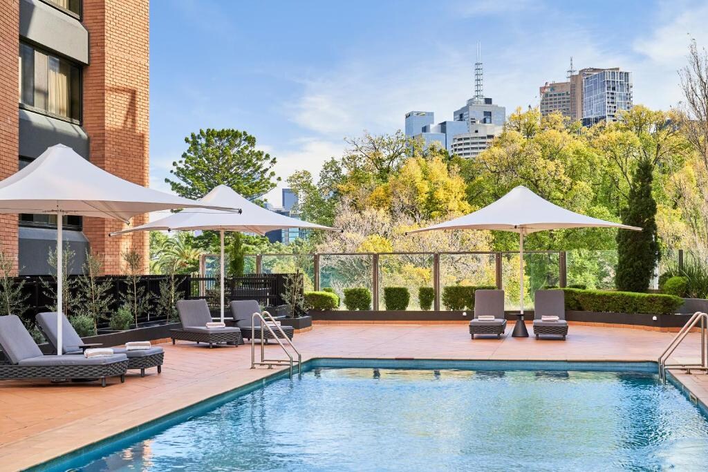 Pullman Melbourne on the Park - Tap to explore photos