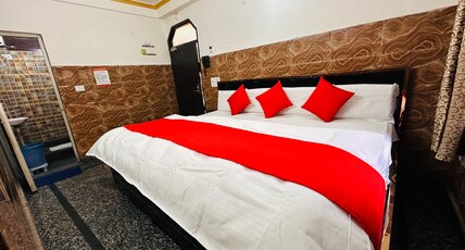 Al Ashfaq Guest House Room Type - Triple Bed