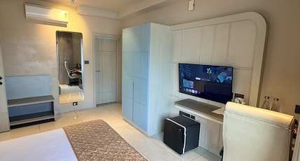 Hanric Amaranta by Eight Continents Room Type - Deluxe Sea View Room Hanric Amaranta by Eight Continents Room Type - Deluxe Sea View Room