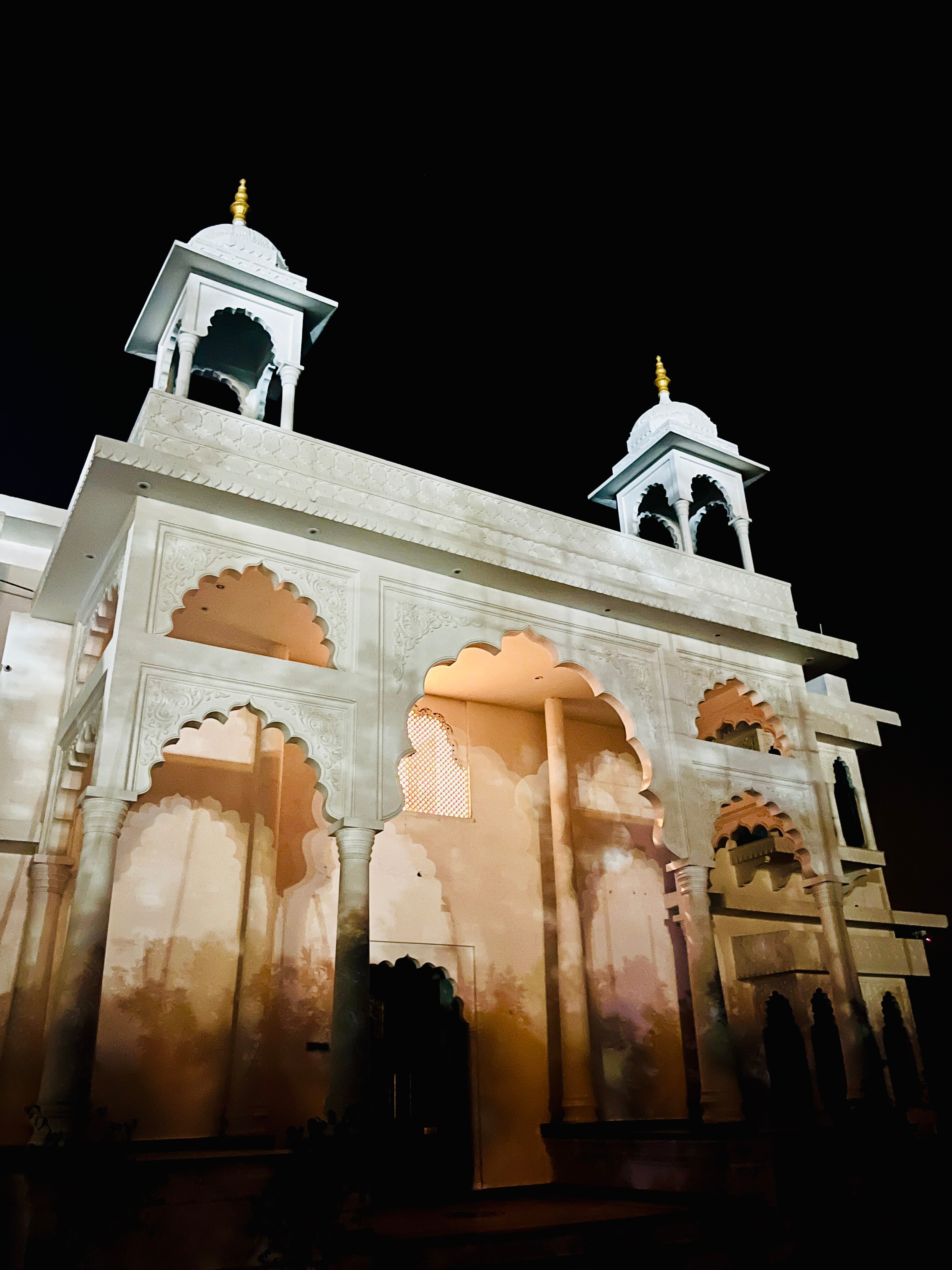Ramas Palace - Tap to explore photos