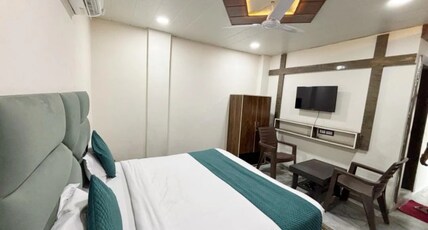 Hotel Dhana Lakshmi Bliss Room Type - Deluxe AC Room