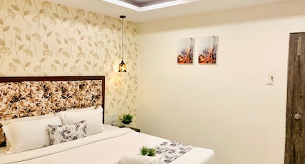 HOTEL OAK BY MEGA GROUPS Room Type - Queen Room HOTEL OAK BY MEGA GROUPS Room Type - Queen Room