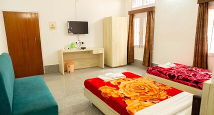 KB HOMES,GUWAHATI Room Type - Queen Room AC