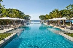 Crimson Resort and Spa Mactan