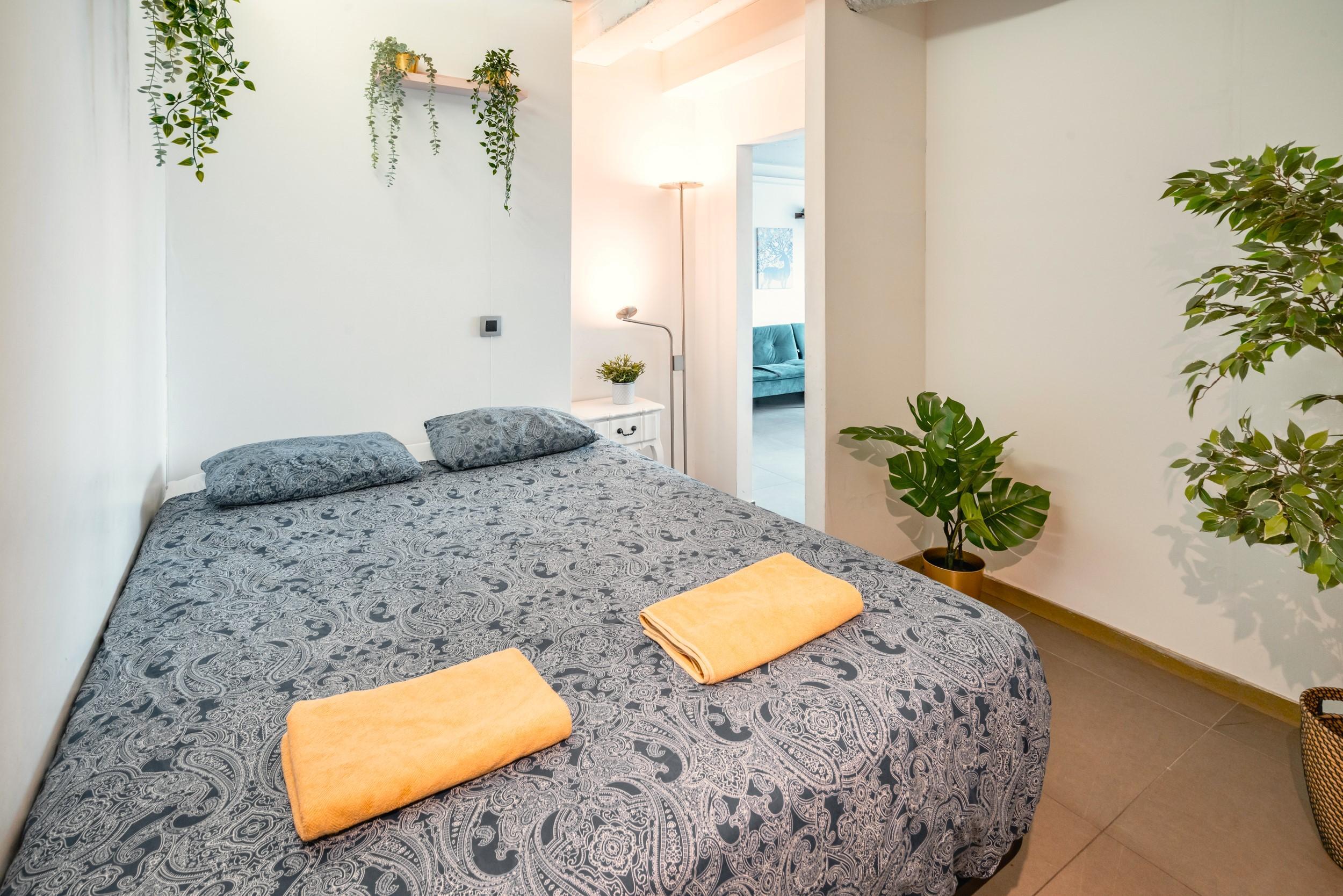 Deluxe 7P Apartment in Antwerp - Tap to explore photos