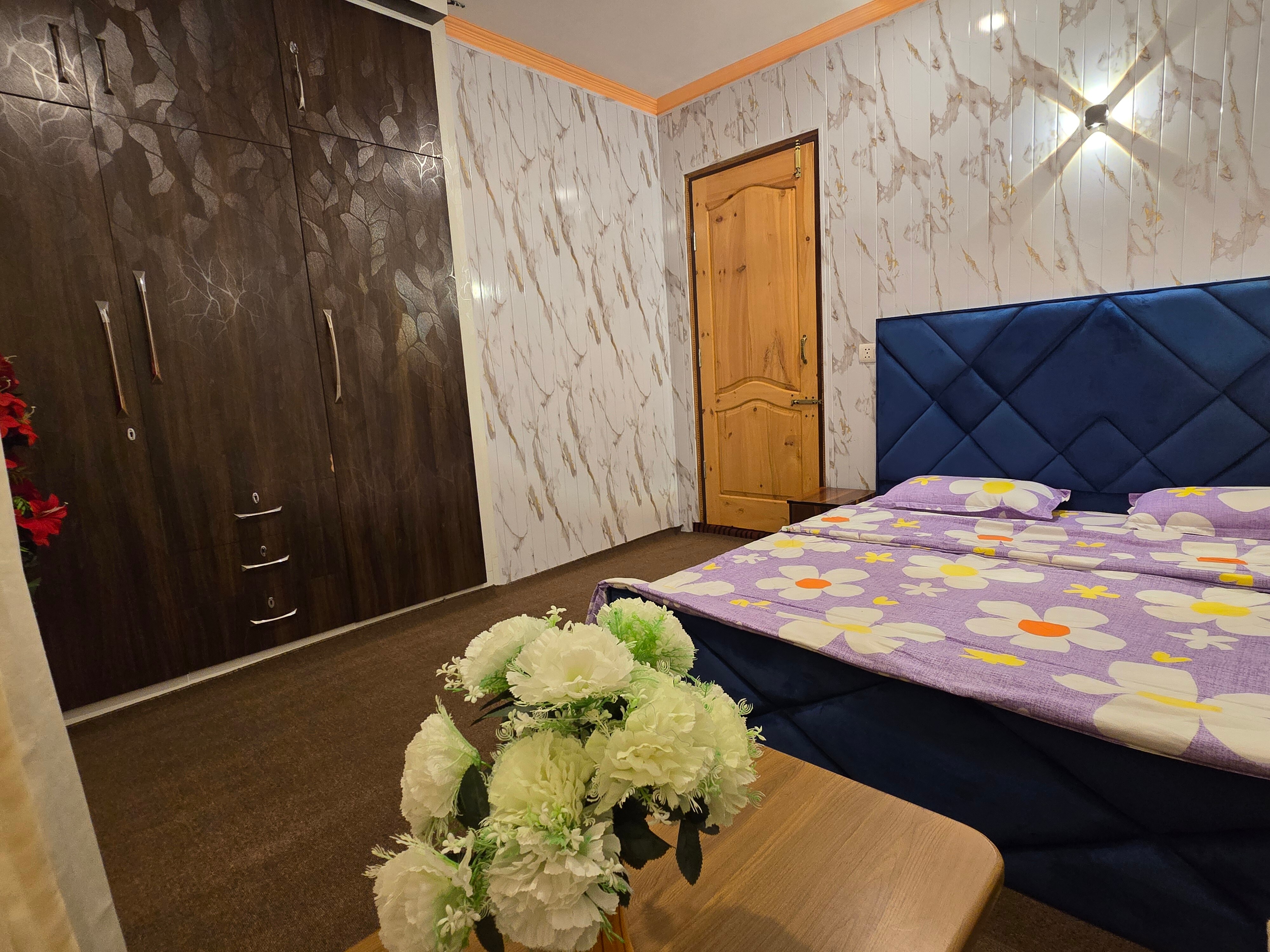Shami Homestay - Entire 3BR Villa - Tap to explore photos