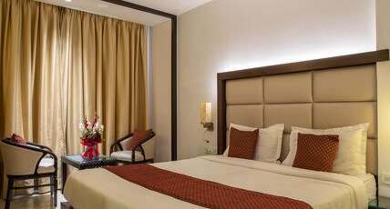 Hotel Dwaraka Residency Room Type - Classic Room