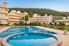 Labh Garh Palace Resort & Spa