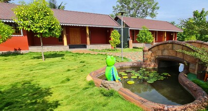 SELVAMATHI FARM RESORTS Room Type - Saffron Villa Room