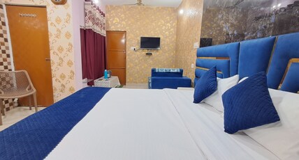 Saanchi Villa - 500 mt From Ram Mandir. Room Type - Deluxe Ac Room