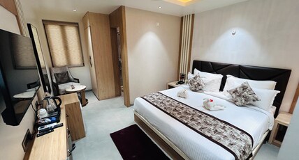 HOTEL MEENA AURUM INN DARBHANGA Room Type - EXECUTIVE ROOM