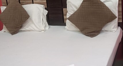 Keshari Nandan Room Type - Deluxe room