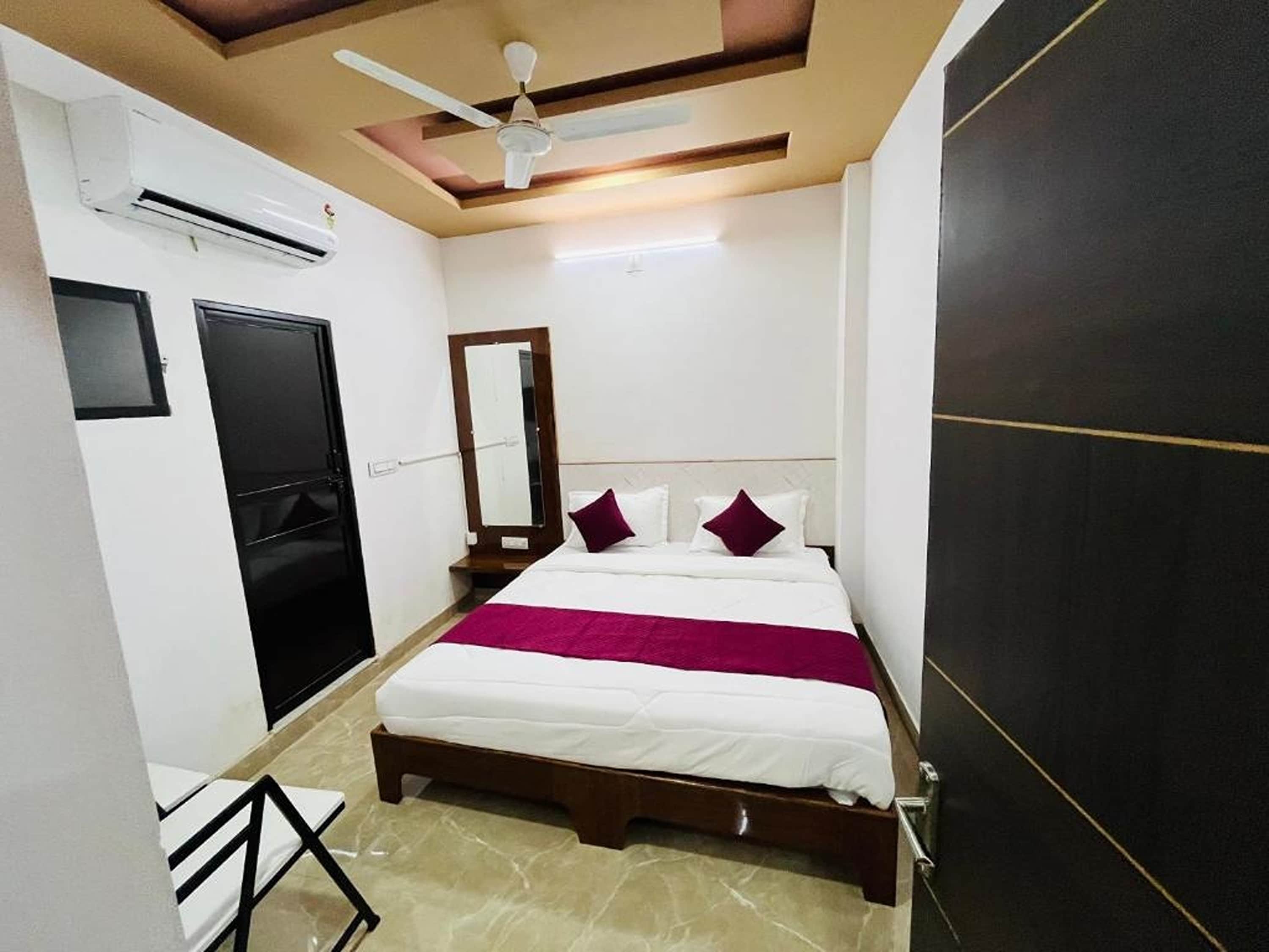 Suriya Inn - Tap to explore photos
