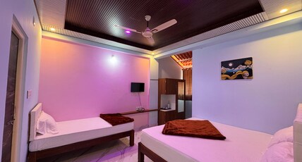 Redmoon Homestay Room Type - Three sharing room