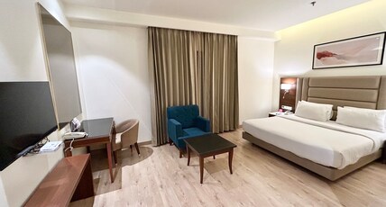 Ramada by Wyndham Jalandhar City Centre Room Type - King Bed Deluxe Room
