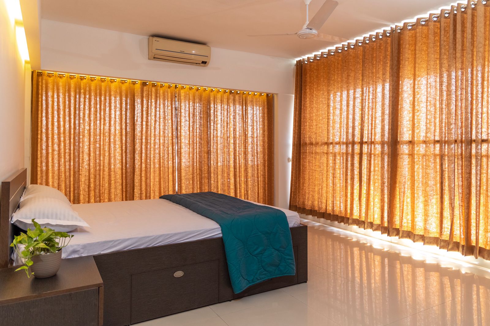 Best Sea view Serviced Apartment - Tap to explore photos