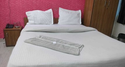 Hotel O By Oyo Kevish Stay Room Type - Classic
