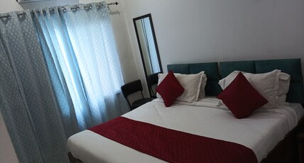 Shree shyam pay at hotel Room Type - Deluxe Room