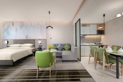Holiday Inn & Suites WUHAN INTERNATIONAL EXPO