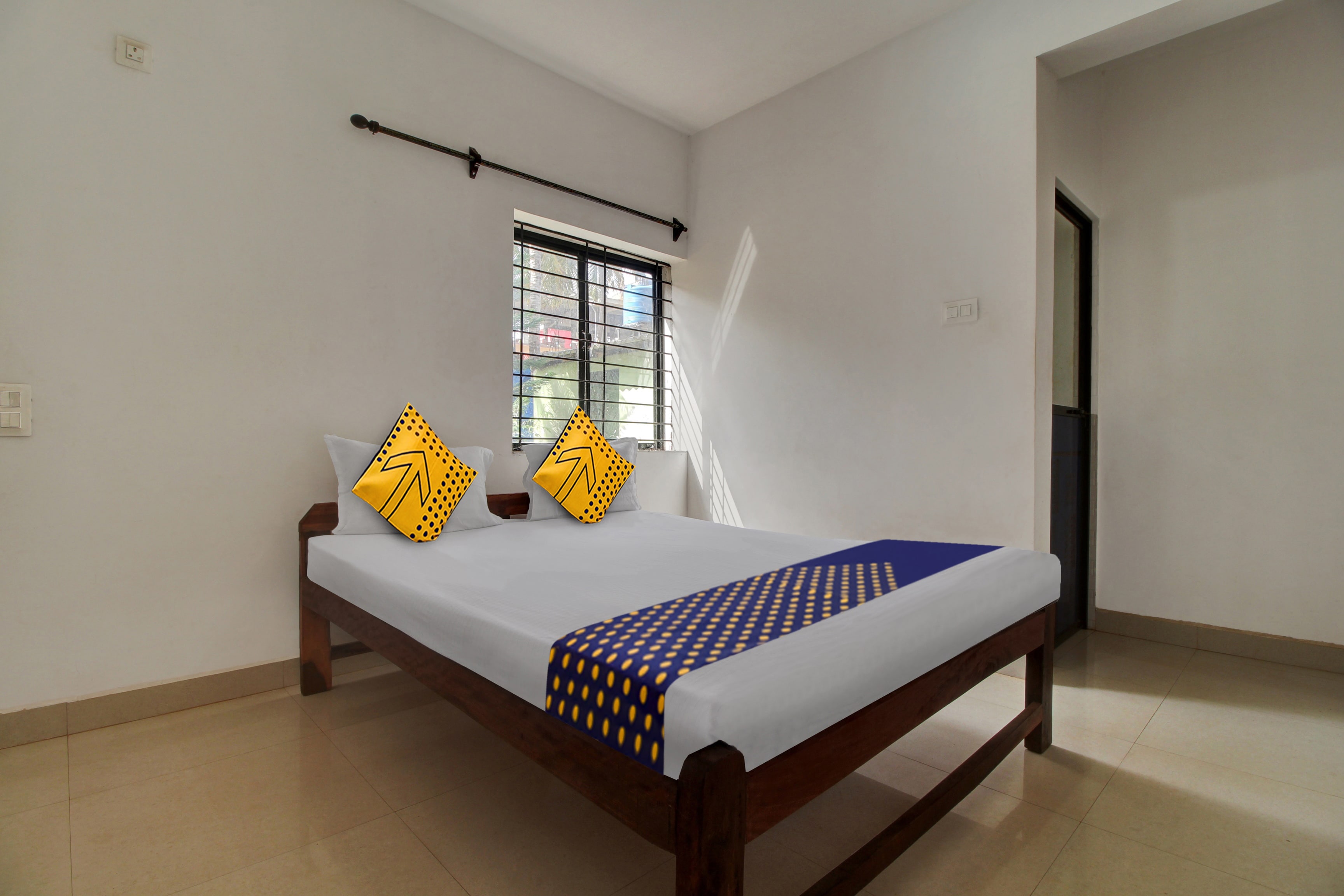 Hotel O U & I LIVINGS - Tap to explore photos