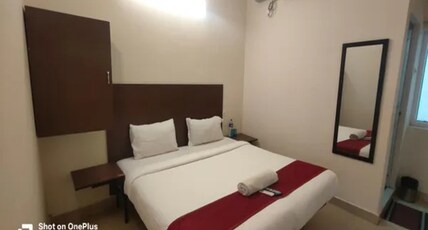FabHotel Grand Executive Room Type - Deluxe Room