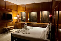 Rooms of Nirvana Homes A Peaceful Escape 102 Near Assi ghat