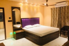 SAM'S Beach Club & Resort