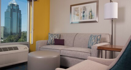 Home2 Suites by Hilton Atlanta Perimeter Center Room Type - 2 QNS 1 BDRM SUITE NONSMOK
