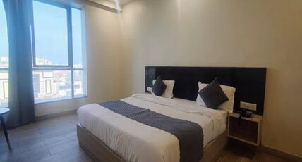 FabHotel The Rolex Grand Room Type - Premium Room